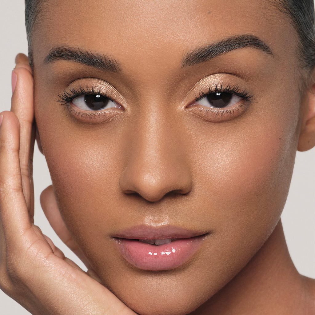 Impeccable Blurring Matte Setting Spray - Spray Fixateur