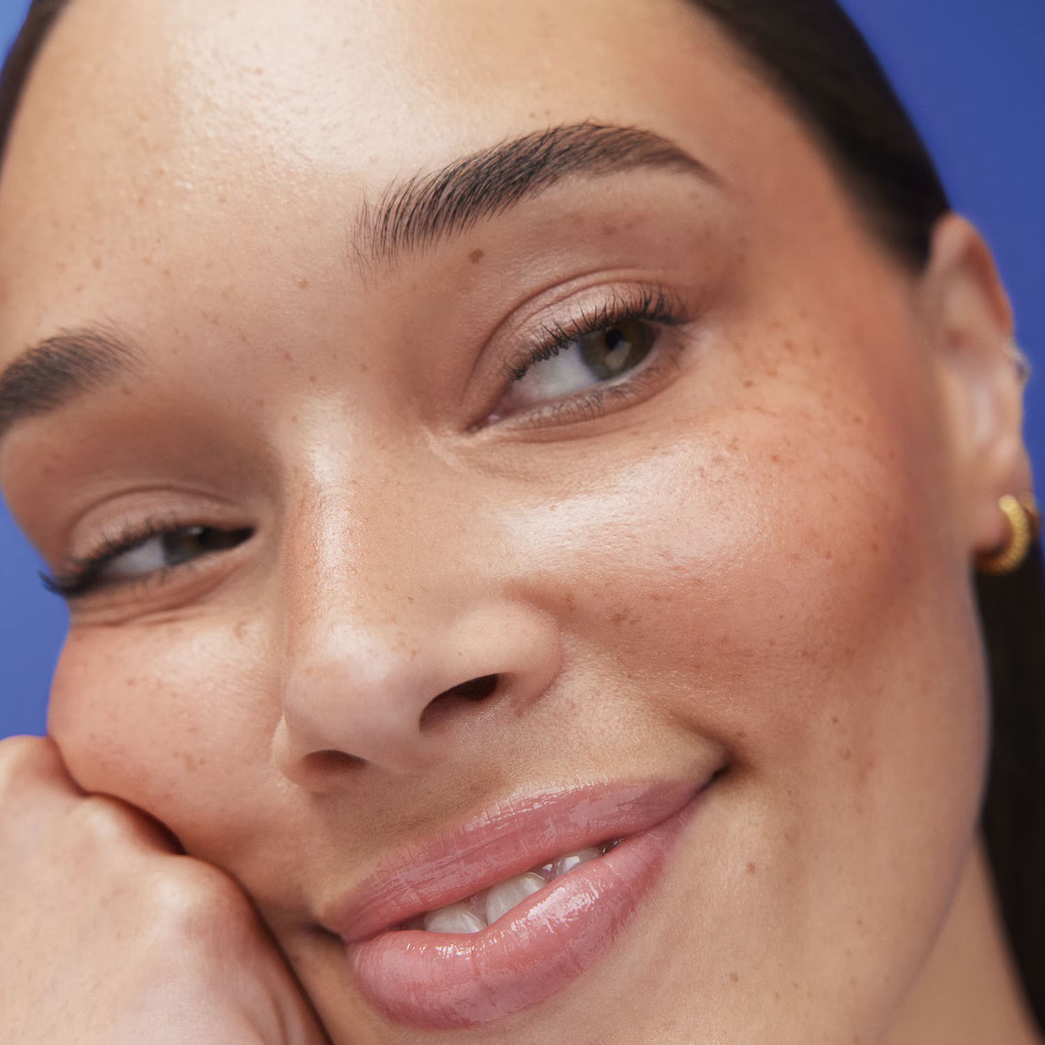 Spray fixateur de maquillage GLOW - Tenue 12H, sans transfert, fini lumineux