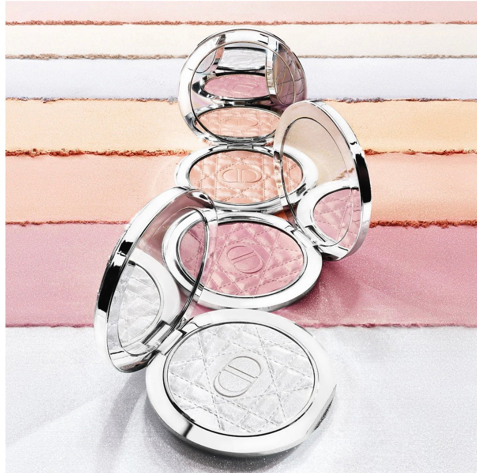 Dior Forever Glow Luminizer - Highlighter infusé d'acide hyaluronique