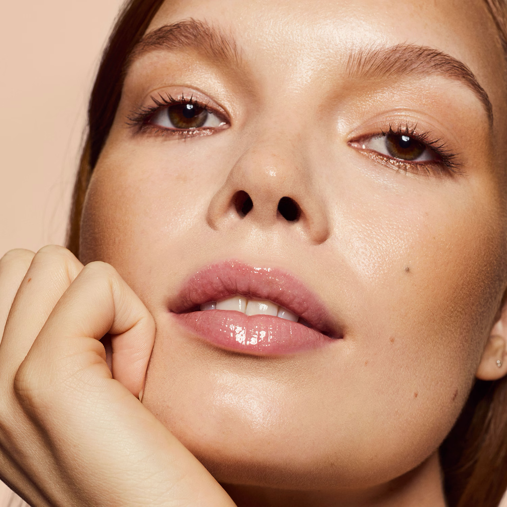 Gloss Bomb Heat Lip Luminizer & Plumper - Gloss repulpant pour lèvres pulpeuses