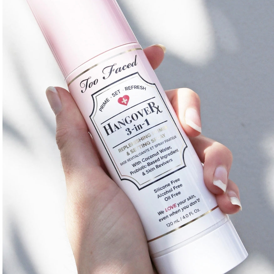 Hangover 3-in-1 Spray - Base de teint Revitalisante et Spray fixateur 3-en-1